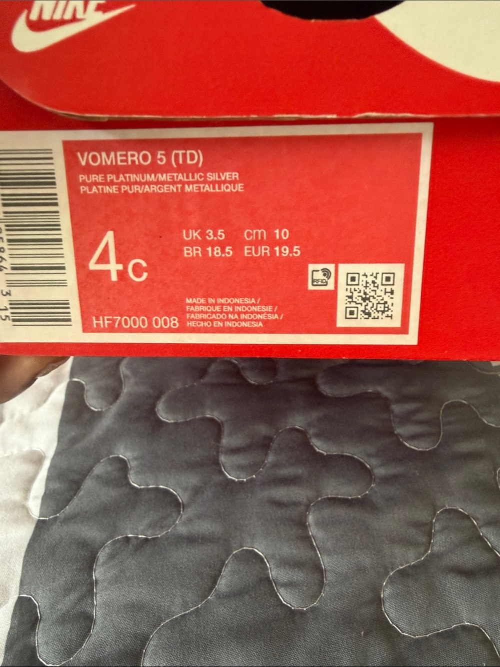 Nike Kids Gray and White Vomero 5 Running Sneakers - Picture 3 of 6